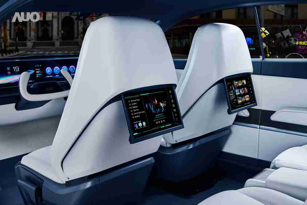 优游UB8将于CES 展示全新Smart Cockpit 2024，，，，可紧密串连使用者多元需求，，，，并革新座舱内部的应用和设计，，，带来身历其境且引人入胜的视觉飨宴，，满足驾乘人员的全方位体验